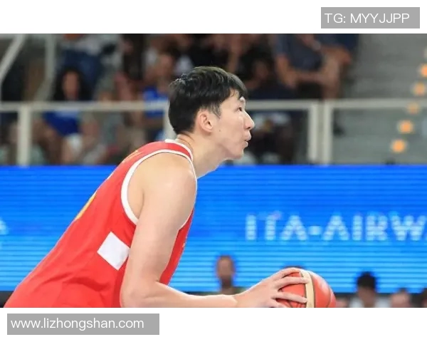 周琦在国际篮球舞台上的崛起与挑战：从青年才俊到国家队核心球员的成长之路