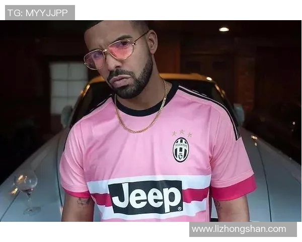 足球明星签名集合的创作技巧与展示方法详解